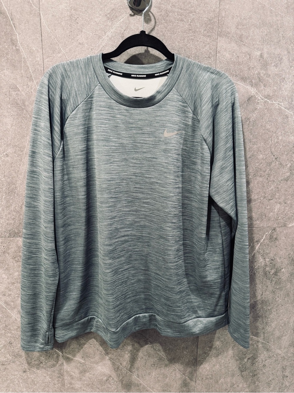 Nike Women's Performance Long-Sleeve Shirt - Green Heather